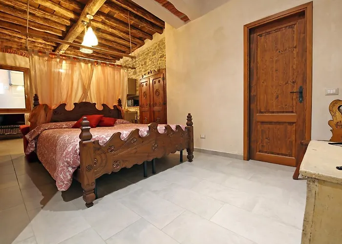 Mella -la Corte - At The With Parking Daire Bellagio