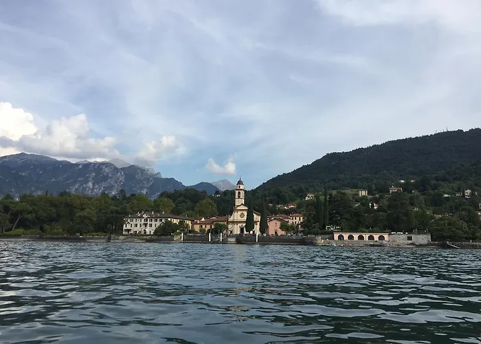 Mella -la Corte - At The With Parking Daire Bellagio